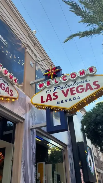 There is more to Vegas than just gambling 🎲 Here’s how we spent our 36 Hours in