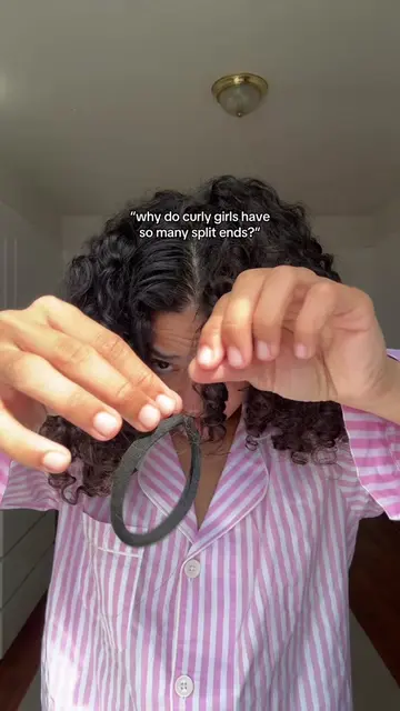 ripping hairs out left and right 💀  #curls #curlyhair #splitends #curlygirl 