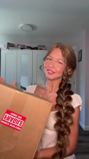 Great day when a @Femmenina order comes in the mail ✨🧚🏼‍♀️ #inessas_diary #fra