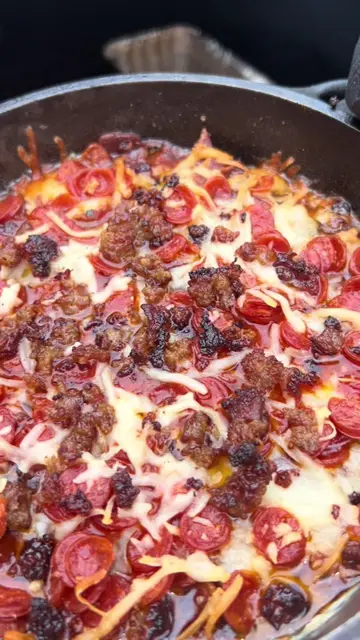 🍕💨Meat Lovers Pizza Dip💯 This might’ve been better than a good slice of pizza