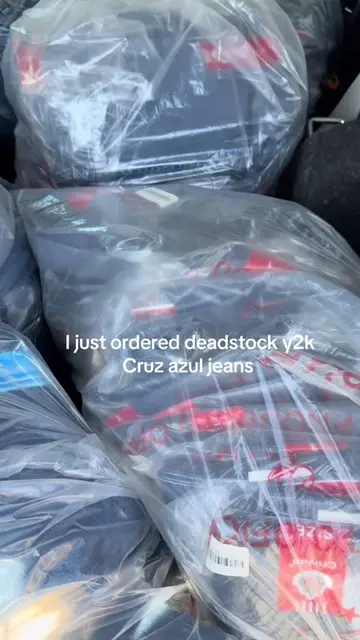 Limited stock these sold out the fastest ! Sold on my depop LOOKSTHATKILL #cruza