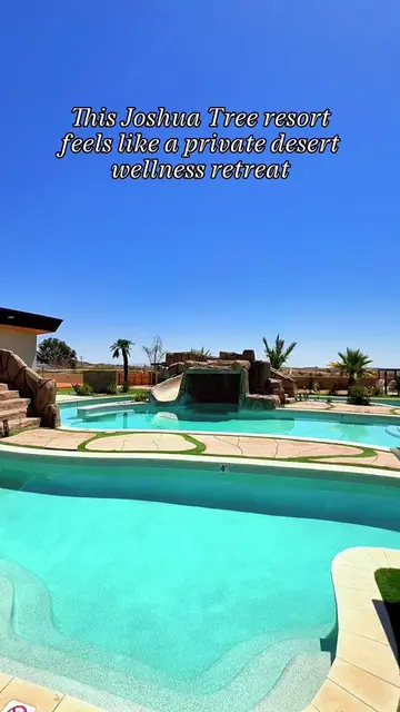 This looks like a millionaire’s desert retreat… but it’s actually a group getawa