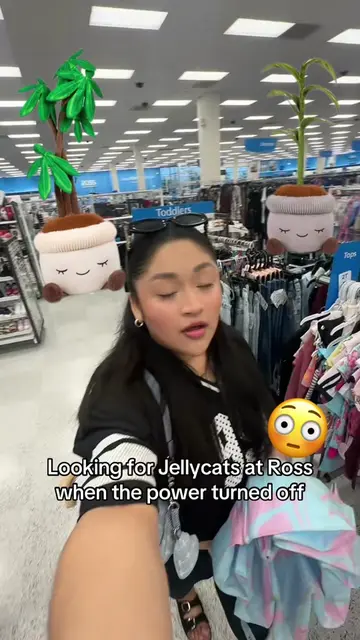 I DID NOT EXPECT THIS 🫣 #rossfinds #shopping #unexpectedturns #jellycats #fypシ゚