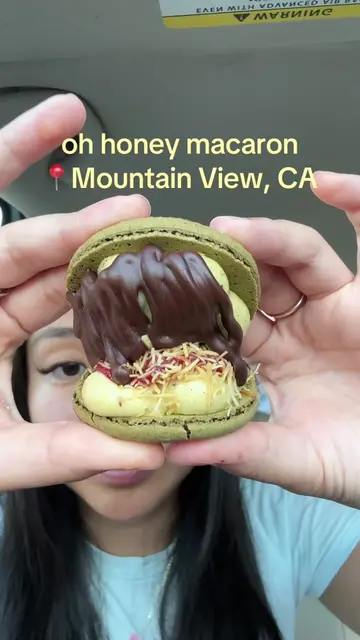Trying @oohhoneymacaron in #mountainview #bayarea They’re so yummy omg. Earl Gre