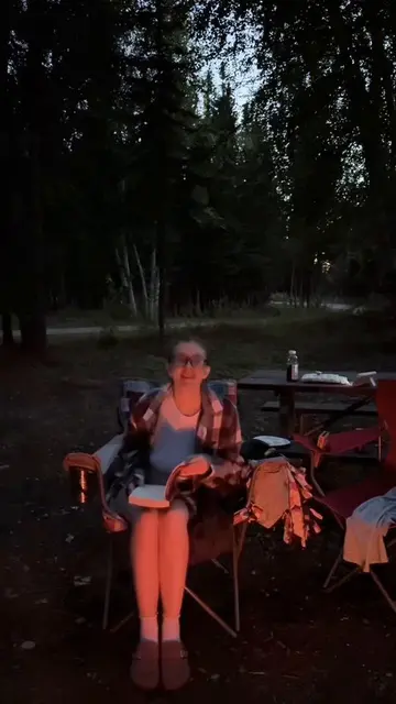 immersive reading but make it a summer camp slasher🪓🏕️ #BookTok #summerween #s