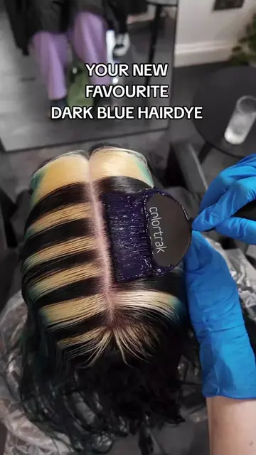YOUR NEW FAVOURITE DARK BLUE HAIRDYE 😌  Still maintaining this dark blue chunky