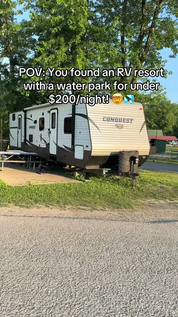 Looking for the perfect family getaway? 🚐☀️ Splash Magic RV Resort has water sl