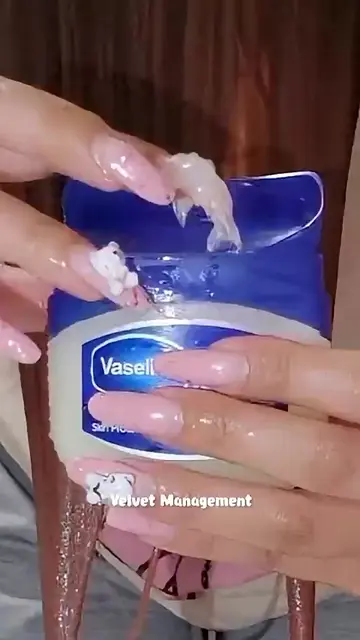 ✨ Vaseline Hair Hack_ 😍 The Overnight Trick for Softer_#Shinier Hair#hairtok #h