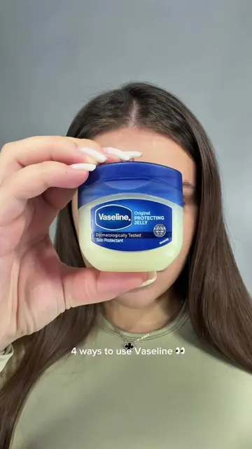 Vaseline is more useful than you think 👀  #skincare #fyp #vaseline 