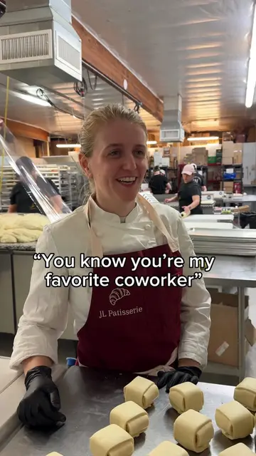 “You’re definitely my favorite” 😬 #bakery 