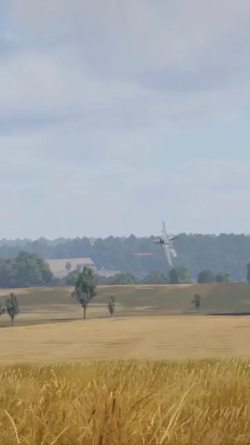 American F-18 Super Hornet Slams on Ground #creatorsearchinsights #ejected #land