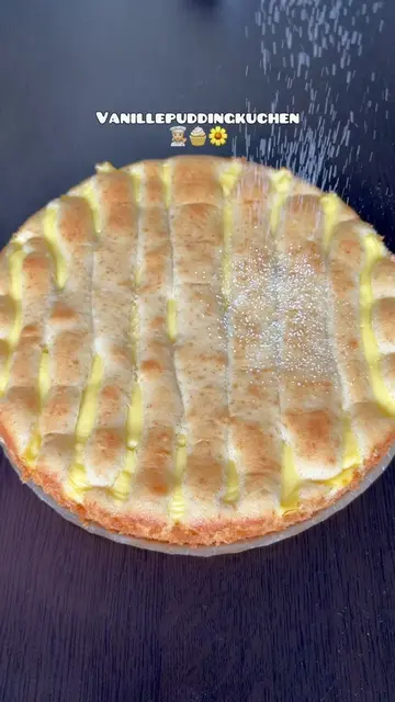 Vanillepuddingkuchen👩🏼‍🍳🌼 Rezept von : @Caro's  Food 🤍🇱🇧 #kuchen #vanille