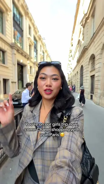 girlies LEFT OR RIGHT!! Let's go to the original Chanel store in Paris together,