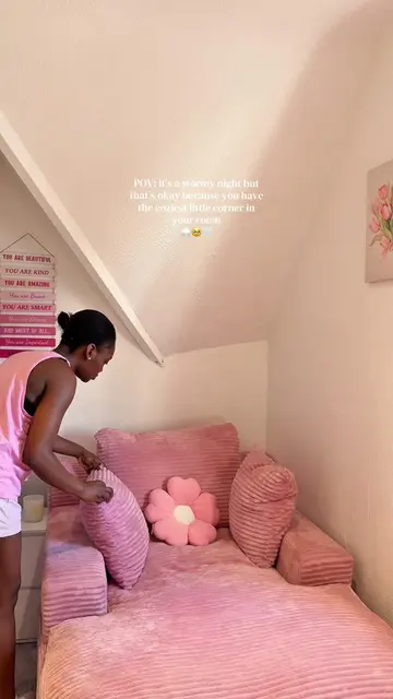 The coziest little corner ,me and my sofabed against the world 🥹 autumn and win