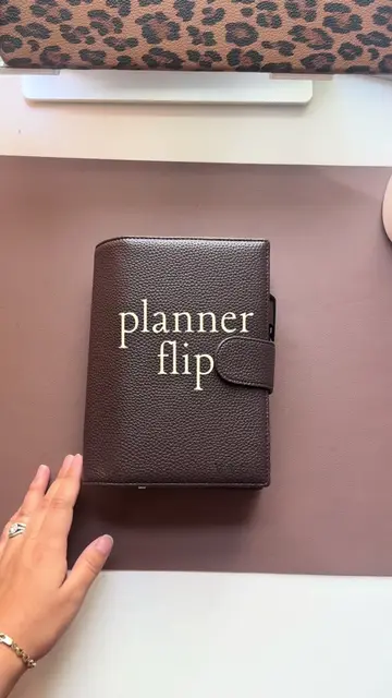 Planner flip 🤎 #plannertok #statonerytok #plannersetup #plannerflip 
