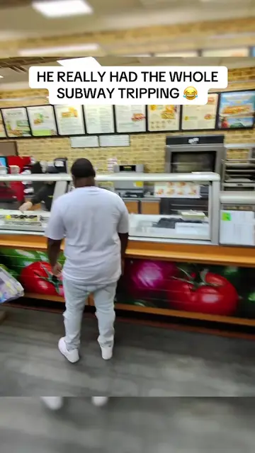 This guy @OJ ROSÉ 🇳🇬 really caught me slipping last week in Subway. My haircut