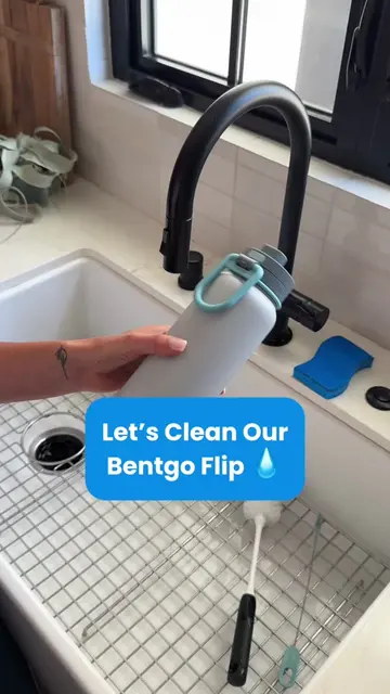 Your reminder to give your Bentgo Flip water bottle a refresh. ✨ A quick clean k