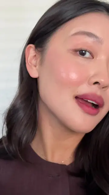 Busy schedules 🤝 Grip Hydrating Gel Skin Tint For mornings when you’ve got five