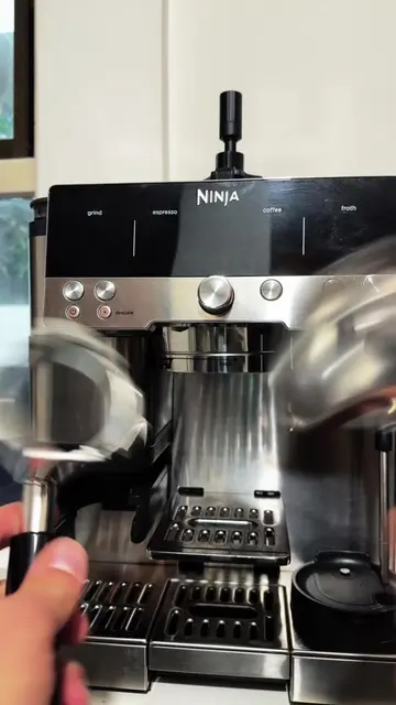 Cuando un experimento de café sale mal, ¡hay que mostrarlo! ☕️🤡 En este video p