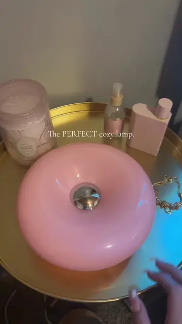 This donut lamp is so perfect💗 #roomdecor #lamps #sleep #cozy #roomdesign 