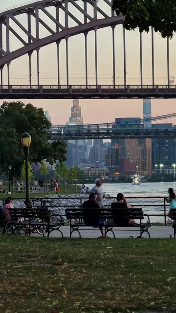 📍Astoria park, Queens. New York #newyorkcity #nyc #nycviews #newyork #astoriapa