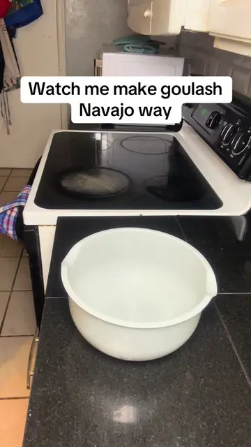 Goulash Navajo Way‼️ #food #goulash #navajocooking #homemadetortilla #nativetikt