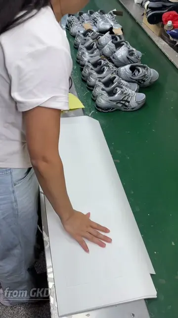 Feel the atmosphere of the work,Ship Worldwide!One pair can be sent!#shoes #fact