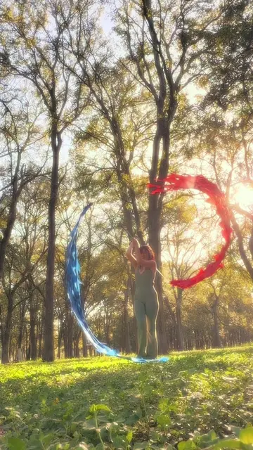 I love using the two small tails like this because it looks like two dragons cha