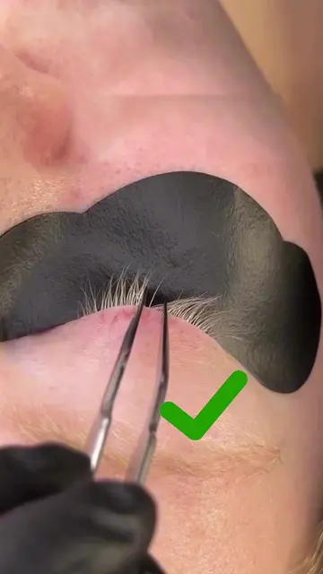 ✨ Little tips, big improvements! 💕 Every lash artist is always learning and imp