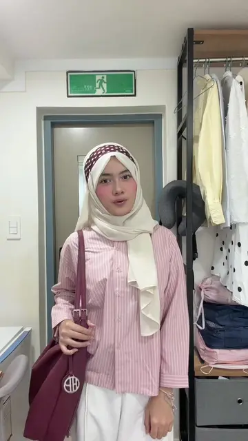 first week in #seoul outfit rotation 🕶️⭐️🌺