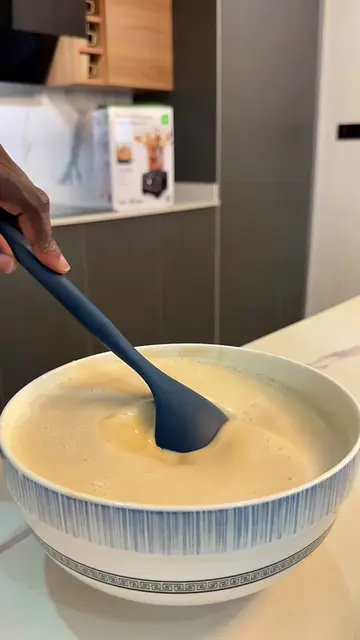 A lot of you will ask about the blender 😂👇 It’s the Synix Mega Crusher. I left