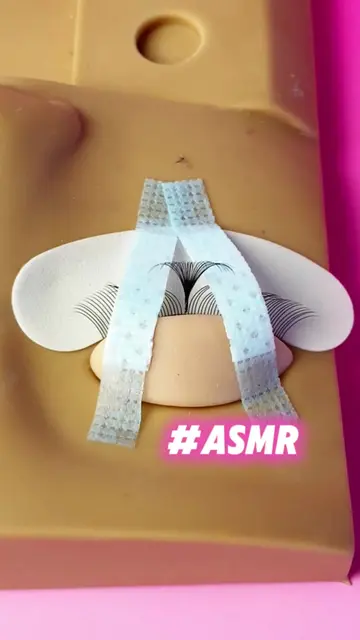 🎧 Satisfying lash ASMR ✨ A simple lash hack you’ll want to try 👀💕 Combine Glu