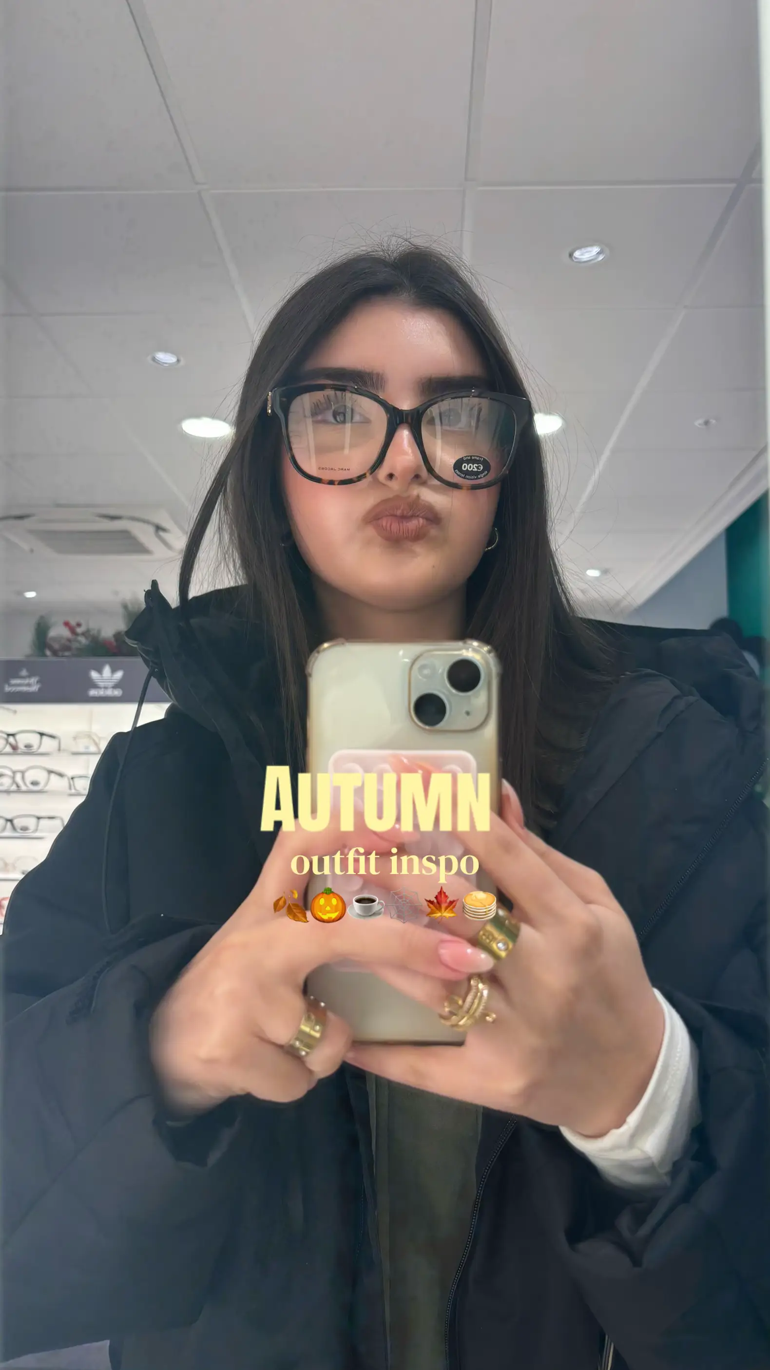 so excited to show u guys all my fall outfits this year 🙈 #outfitinspo #autumno