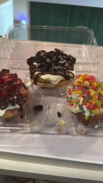 5304 N 5th st Philadelphia 19120 MIA BAKERY SHOP 🥹❤️