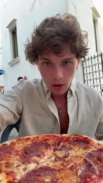 Italy pizza review
