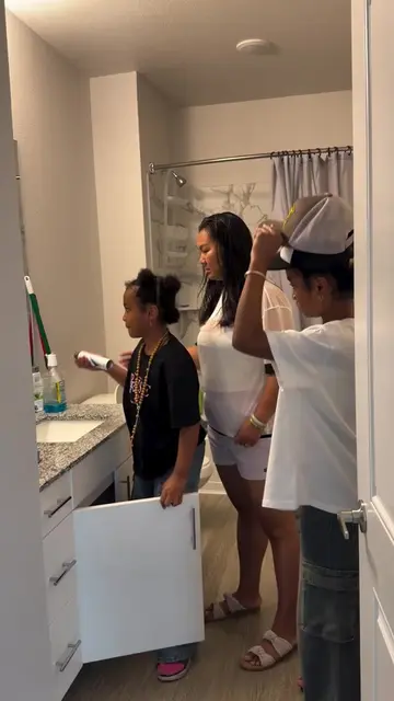 Sweet time❤️ Papa and his girls