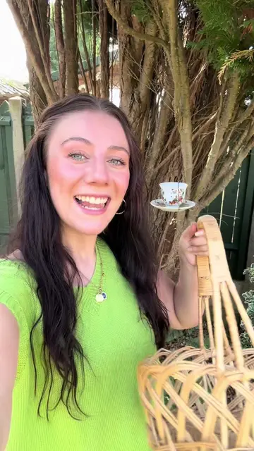 Back in the groove of harvesting 😎  Today I harvested a marrow and courgettes �