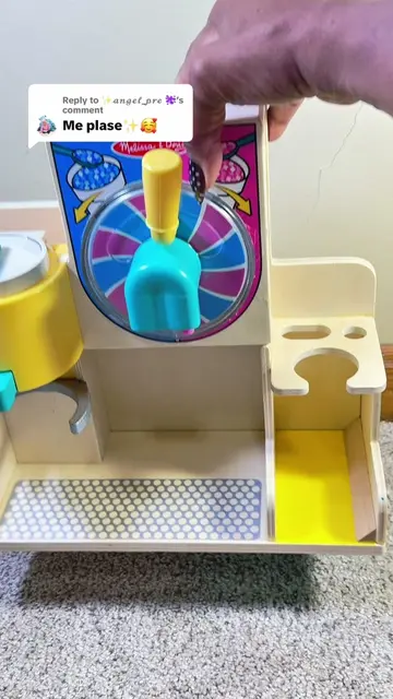 Replying to @✨𝓪𝓷𝓰𝓮𝓵_𝓹𝓻𝓮 🫟 let's set up Melissa and Doug snow cone machi