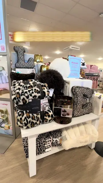 As always, by popular demand, leopard/animal print never goes out of style! Whic