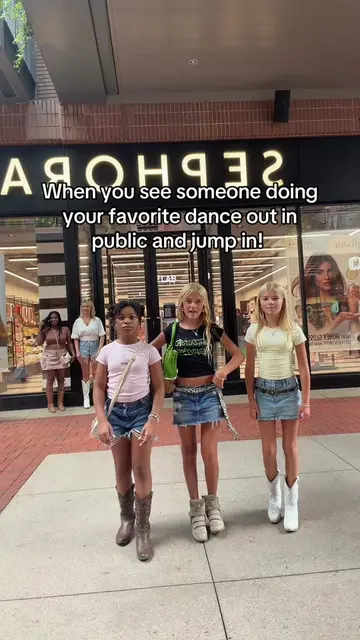 Would you jump in or keep walking?! 😂😍 #dance #trend #collab @Nishanoelleandfa