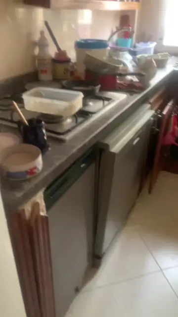 Clean my family’s kitchen w me🧽🧹#CleanTok #cleanwithme #cleaning #fyp #relatea