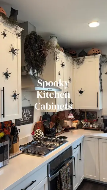 Witchy mossy garden vibes 🌿🎃✨  #halloweendecor #halloweendecorating #decoratew