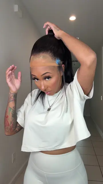 Getting a sleek, natural-looking ponytail has never been this easy! 😍 This pre-