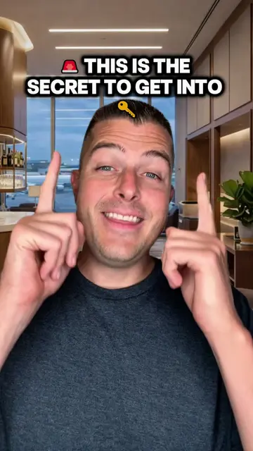 The secret to get into an airport lounge!