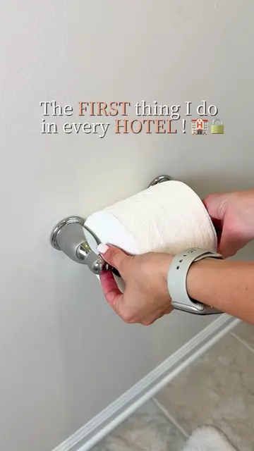 🏨🔒 The first thing I do in every hotel! A simple hotel safety trick every trav