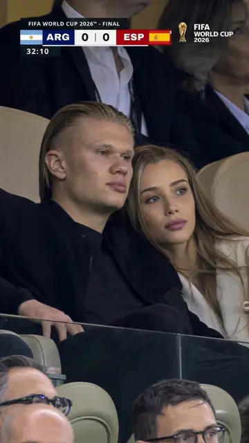Erling Haaland and his friend at one of the latest game of the worldcup #erlingh