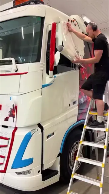 ‎He wanted a $6,000 truck wrap in just 2 hours... would you pay or walk away? 🤯