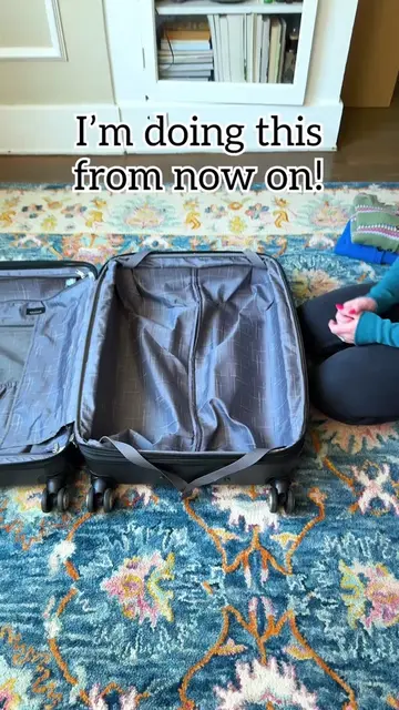 Pro suitcase packing technique for maximum space saving! 🧳  #luggage #traveltip