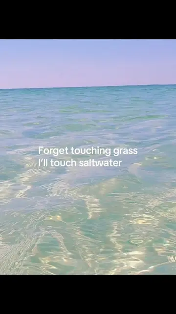 Grass or saltwater? 🌿🌊 Saltwater > literally everything #SaltwaterTherapy #Bea