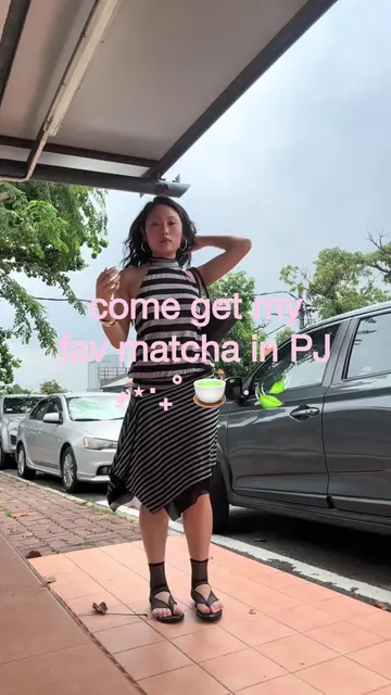 their carrot cake is very good too🥕  #minvlog #cafe #malaysia #pj #spendthedayw
